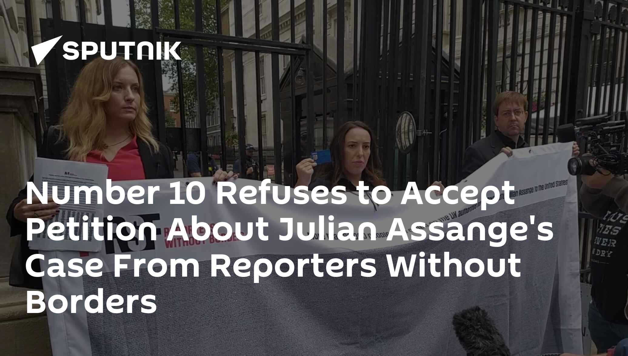 Number 10 Refuses To Accept Petition About Julian Assange's Case From ...