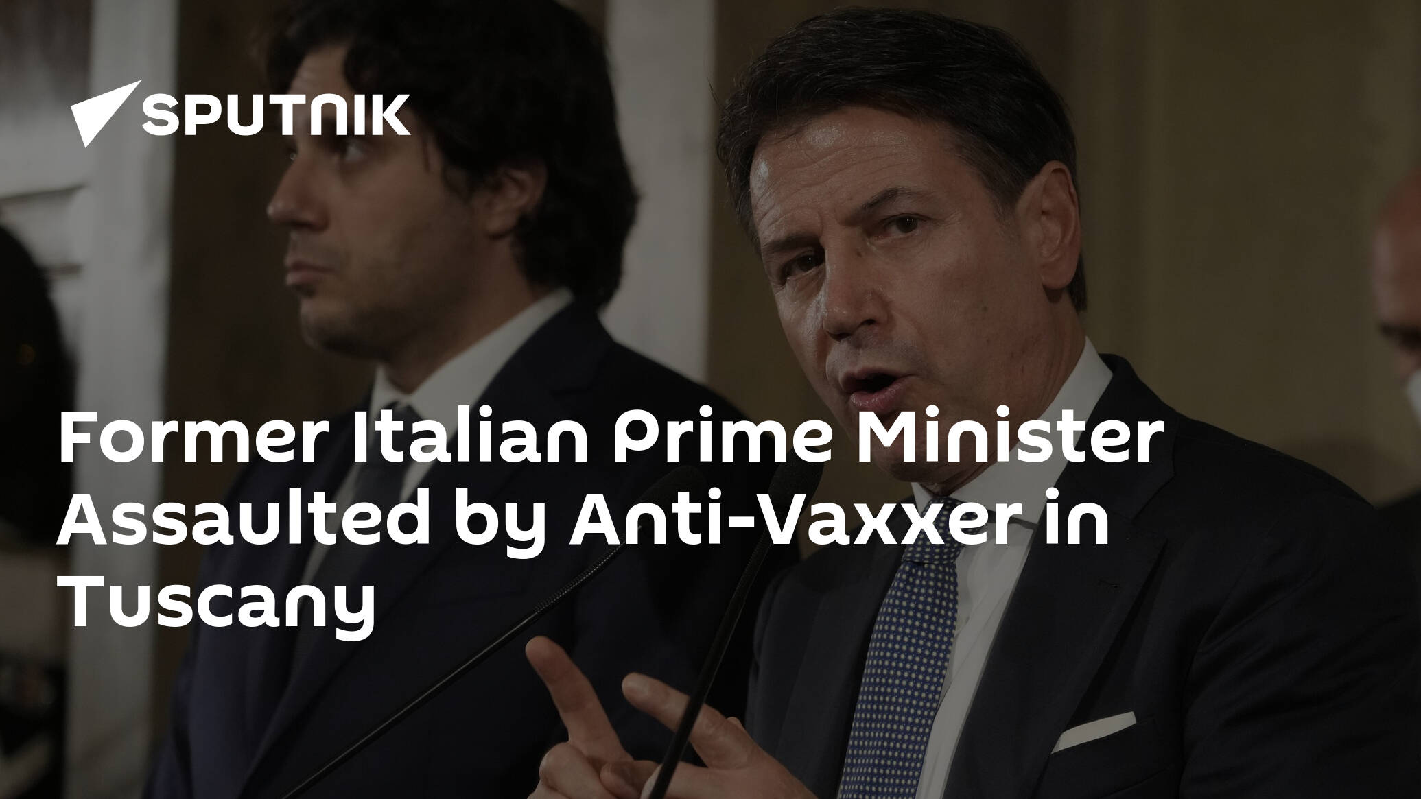 Former Italian Prime Minister Assaulted by Anti-Vaxxer in Tuscany