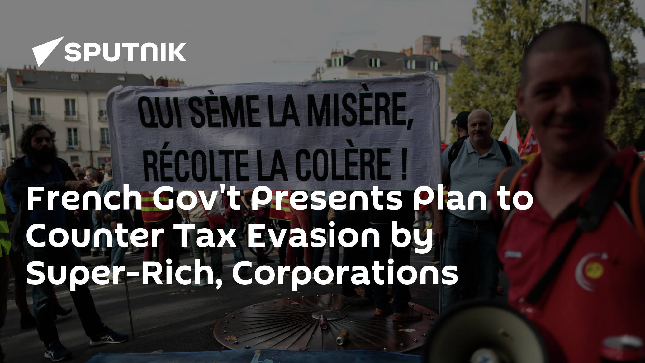 French Gov't Presents Plan to Counter Tax Evasion by Super-Rich, Corporations