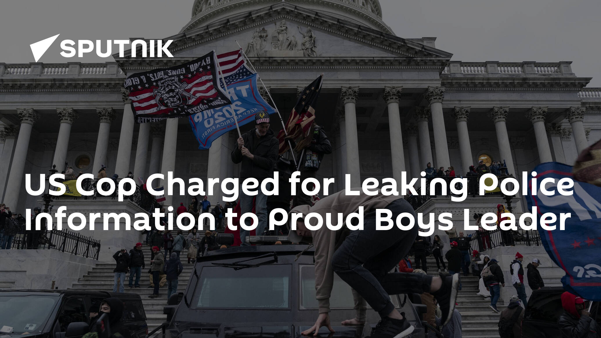 US Cop Charged for Leaking Police Information to Proud Boys Leader