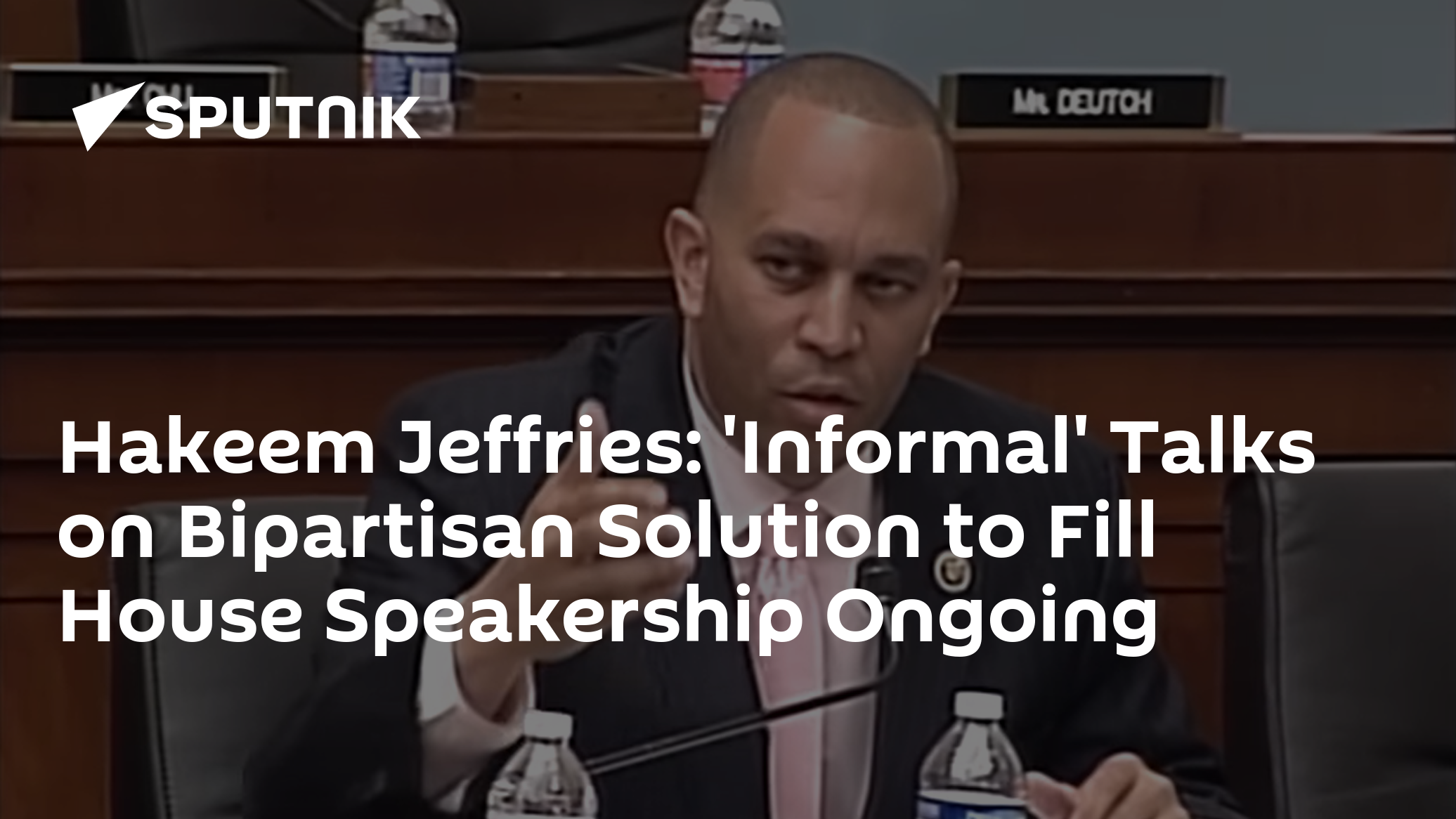 Hakeem Jeffries Initiates Talks for Bipartisan Solution to Fill Vacant House Speakership - Vimarsana News