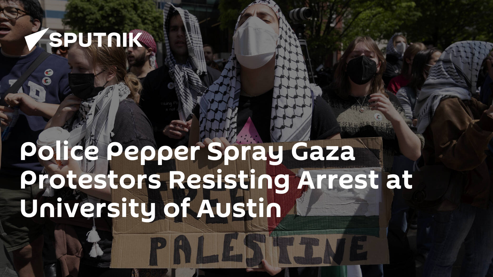 Police Pepper Spray Gaza Protestors Resisting Arrest at University of Austin