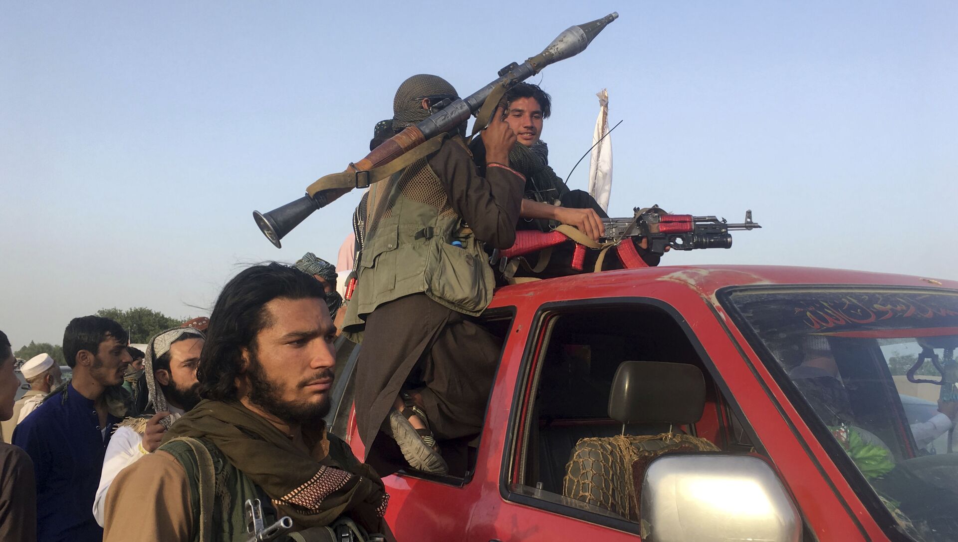 Taliban fighters ride in their vehicle in Surkhroad district of Nangarhar province, east of Kabul, Afghanistan, Saturday, June 16, 2018 - Sputnik International, 1920, 24.07.2021