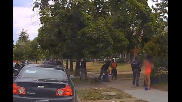 Footage from the Officer Involved Shooting Incident in Detroit on 10 July 2020 - Sputnik International