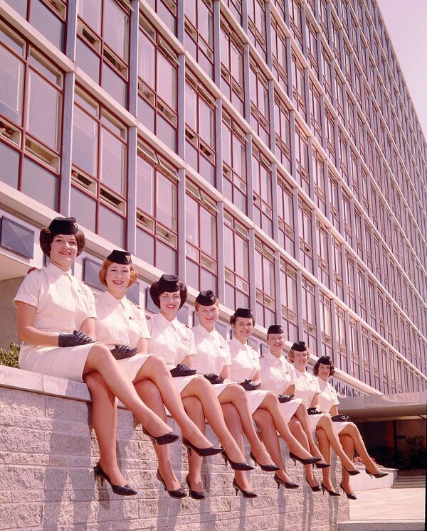 The Sky is the Limit! Stunning Vintage Flight Attendants That Make Airlines Look Like Heaven - Sputnik International