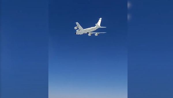 Aerial intercept of a US RC-135 aircraft - Sputnik International