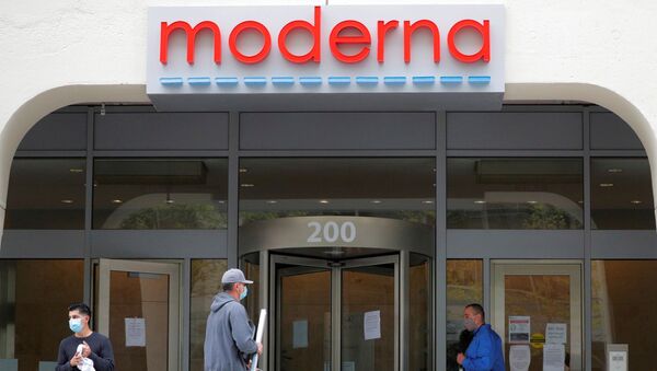  A sign marks the headquarters of Moderna Inc, which is developing a vaccine against the coronavirus disease (COVID-19), in Cambridge, Massachusetts, U.S., May 18, 2020.  - Sputnik International