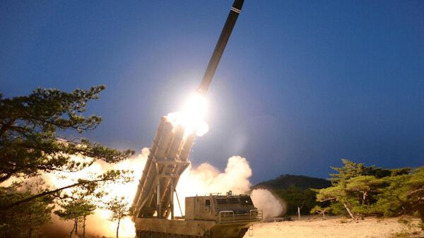 A test of the Korean People's Army's KN-25 short-range ballistic missile, with a range of 380 kilometers - Sputnik International