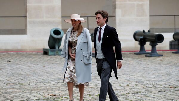 Britain's Princess Beatrice and property tycoon Edoardo Mapelli Mozzi attend the wedding ceremony of Jean-Christophe Napoleon Bonaparte and Olympia von Arco-Zinneberg at the Saint-Louis des Invalides Cathedral in Paris, France, October 19, 2019 - Sputnik International