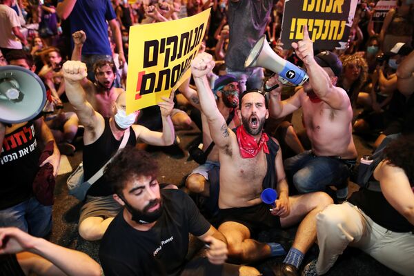 Israel Has No Alternative to Netanyahu, Masses Still Support Him Despite His Flaws Israel Has No Alternative to Netanyahu, Masses Still Support Him Despite His Flaws - Sputnik International