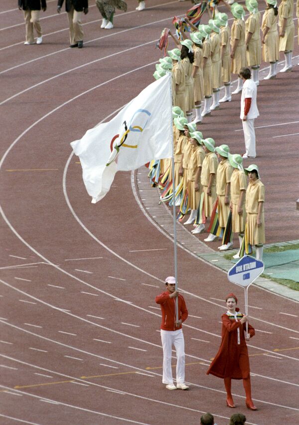 The representative of the Italian National Olympic Committee during the opening of the 1980 Olympics in Moscow - Sputnik International