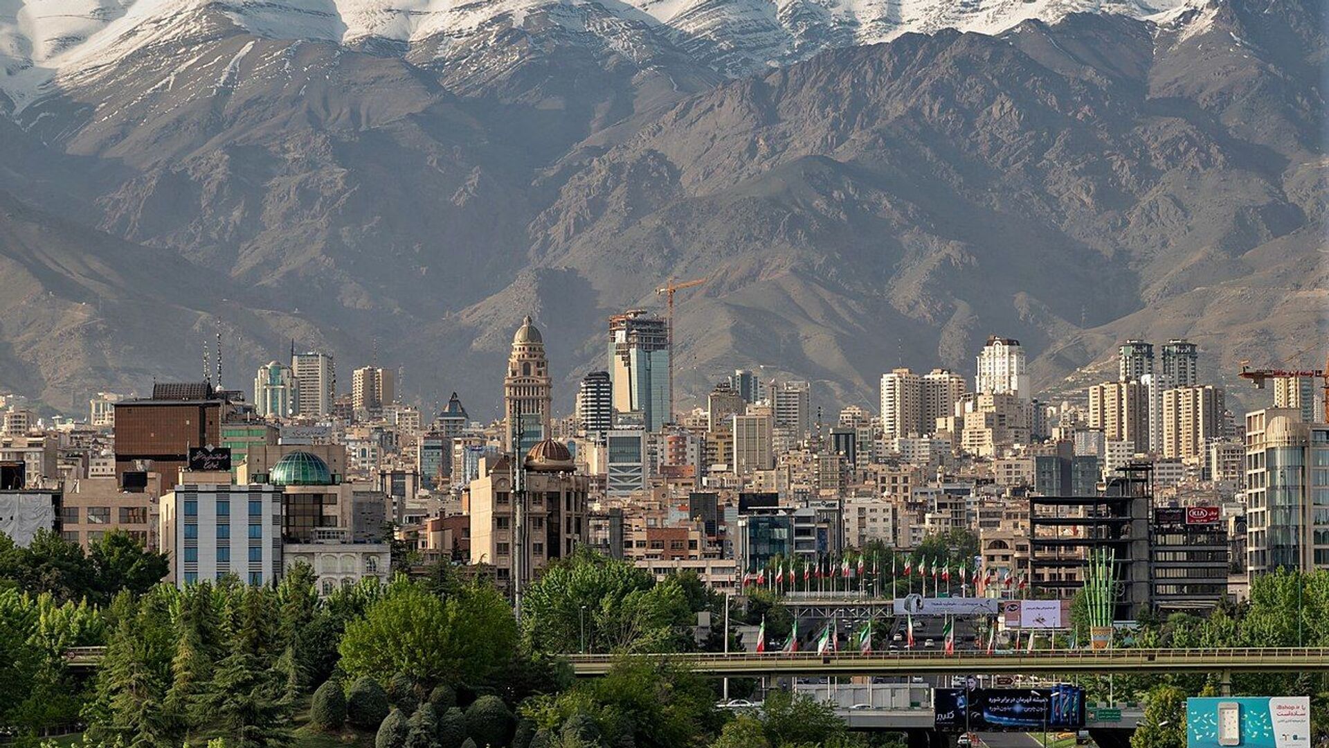 North of Tehran Skyline view - Sputnik International, 1920, 14.03.2022