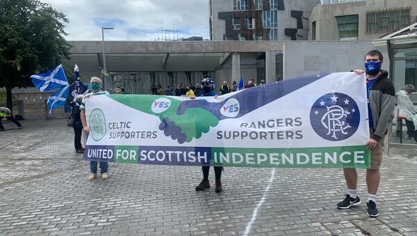Celtic and Rangers supporters for Scottish independence - Sputnik International