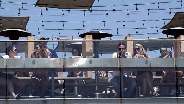‘Must be Effing Psychotic’: California Restaurant Defies Mandate by Refusing Service to Mask-Wearers - Sputnik International