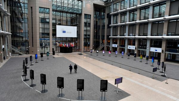 General view of the empty media area in the atrium of the EU Council building on the fourth day of an EU summit in Brussels, Belgium 20 July 2020.  - Sputnik International