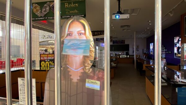 An already closed jewelry store at an indoor shopping mall is shown before the mall closes again due to new restrictions by the State of California during the global outbreak of the coronavirus disease (COVID-19) in Carlsbad, California, U.S., July 14, 2020. - Sputnik International
