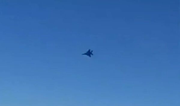 Videos: Iranian Airliner Swerves to Avoid US F-15 Jet in Syrian Airspace, 4 Passengers Injured Videos: Iranian Airliner Swerves to Avoid US F-15 Jet in Syrian Airspace, 4 Passengers Injured - Sputnik International