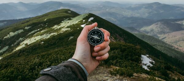 Compass Compass - Sputnik International