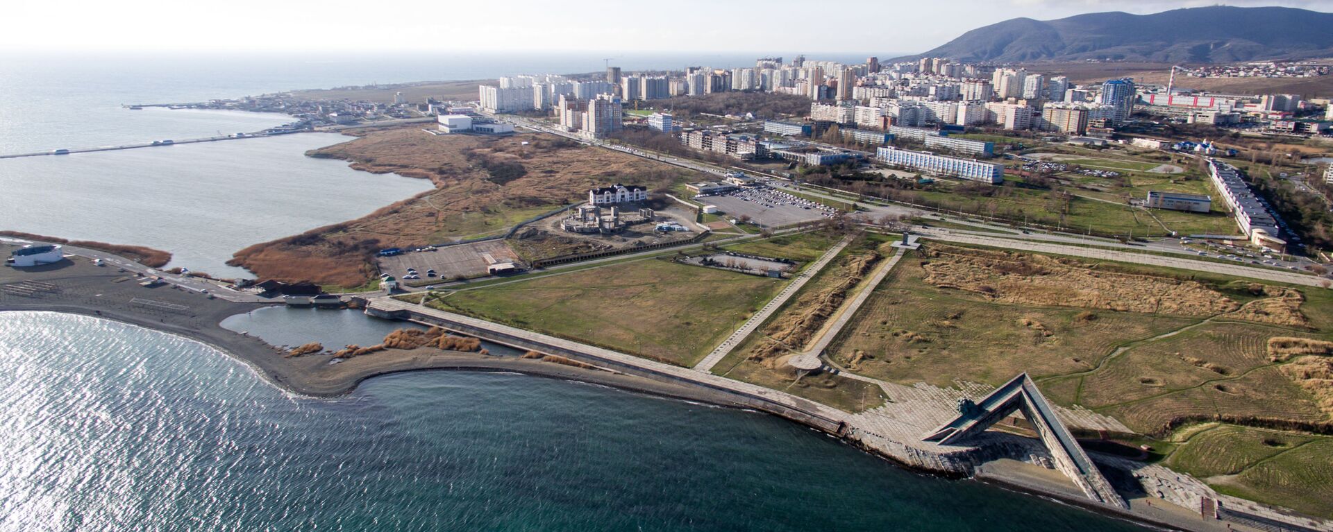 View of the Russian Black Sea port city of Novorossiysk. File photo. - Sputnik International, 1920, 04.08.2023