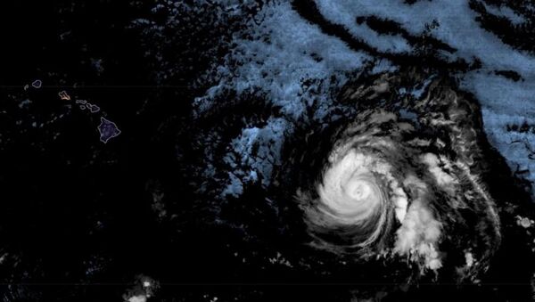 Hurricane Douglas on course for Hawaii - Sputnik International