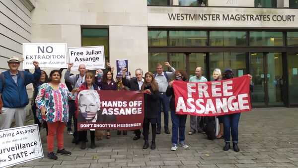 Assange supporters outside Westminster Mags on 27 July 2020 - cropped - Sputnik International