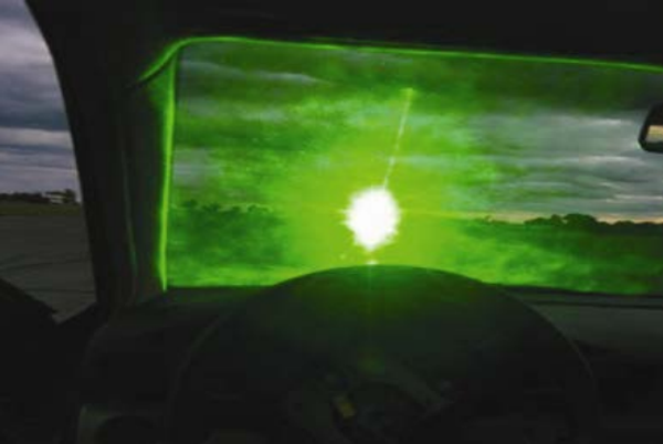 Photo: US Navy Submariner Spotted Holding Laser Dazzler Rifle - Sputnik International