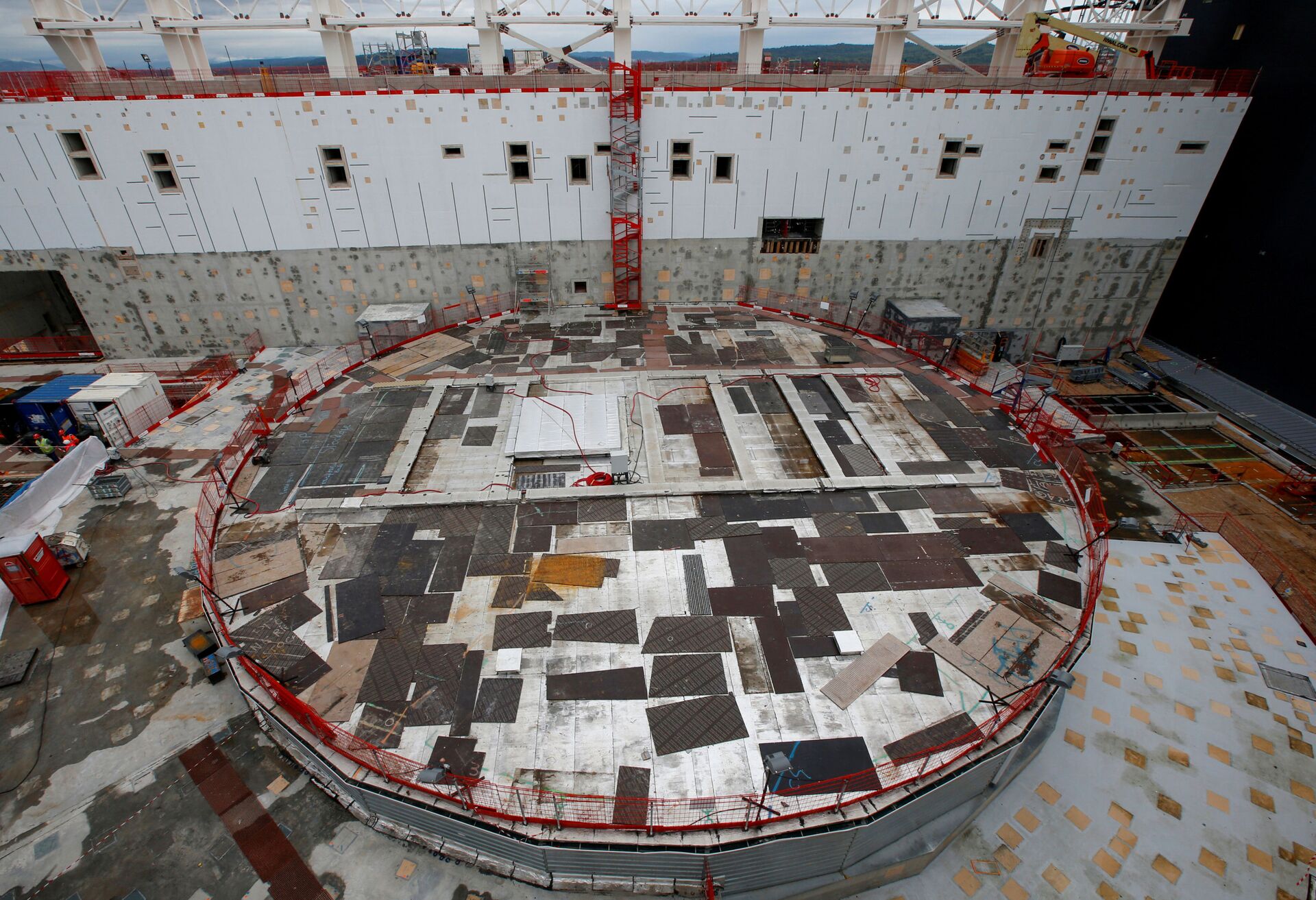 FILE PHOTO: General view of the circular bioshield inside the construction site of the International Thermonuclear Experimental Reactor (ITER) in Saint-Paul-lez-Durance, southern France, November 7, 2019. REUTERS/Jean-Paul Pelissier/File Photo - Sputnik International, 1920, 03.01.2022