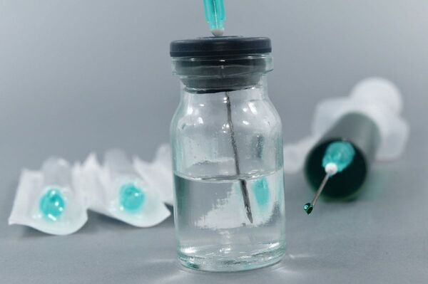 RDIF CEO: Russia Has Received Requests for 1 Bn Doses of COVID-19 Vaccine From Over 20 Countries - Sputnik International