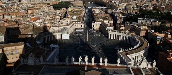 A general view of Saint Peter's Square and the city of Rome is seen from the cupola of Saint Peter's Basilica at the Vatican March 14, 2013 A general view of Saint Peter's Square and the city of Rome is seen from the cupola of Saint Peter's Basilica at the Vatican March 14, 2013 - Sputnik International
