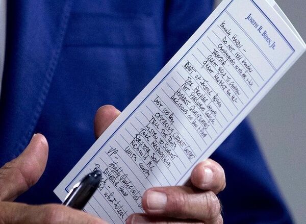 Kamala Harris: If Joe Biden Chooses Her as His Running Mate What Will She Bring to The Ticket? - Sputnik International