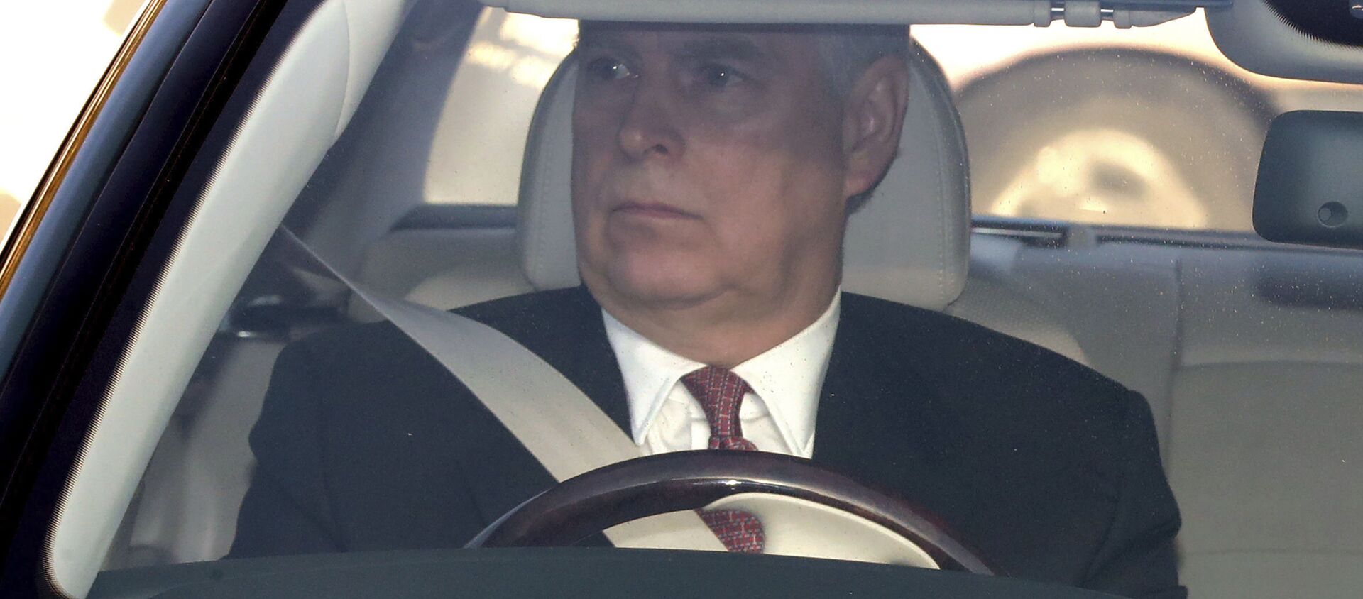 Britain's Prince Andrew drives into Buckingham Palace, as he arrives for the traditional Queen's Christmas lunch, in London - Sputnik International, 1920, 19.08.2021