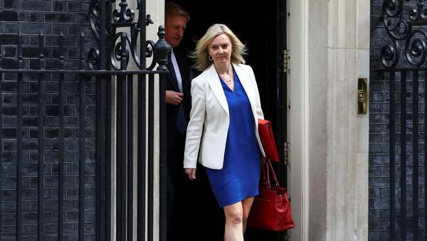 Britain's Secretary of State of International Trade and Minister for Women and Equalities Liz Truss leaves Downing Street, in London, Britain, July 14, 2020.  - Sputnik International