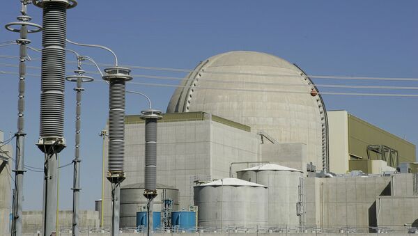 file photo shows one of the three units of the Palo Verde Nuclear Generating Station in Wintersburg, Arizona. - Sputnik International