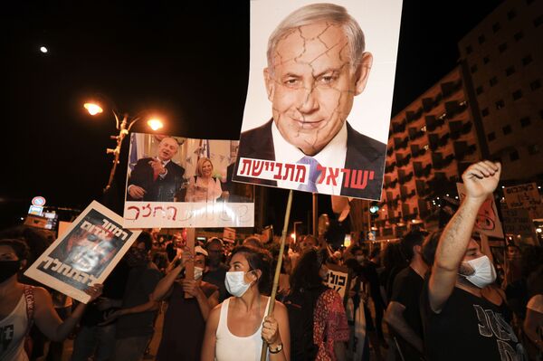 Public's Fears of COVID-19 Are Groundless, Moved by Emotion - Ex-Israeli Health Ministry Chief - Sputnik International