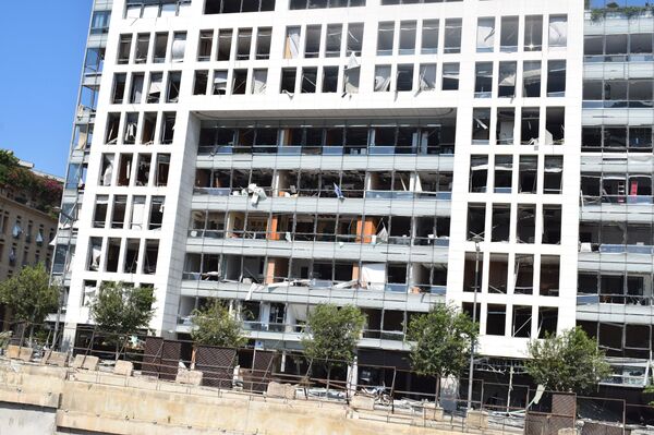 Streets of Beirut Devastated by Massive Explosion - Photos - Sputnik International