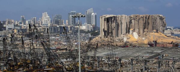 Rescue teams scan the Mediterranean Sea on the site of this week's massive explosion in the port of Beirut in Beirut, Lebanon, Friday, Aug. 7, 2020. The U.N. human rights office is calling for an independent investigation into the deadly explosion, insisting victims' calls for accountability must be heard.  - Sputnik International