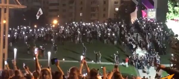 Protesters gather in Minsk after presidential election on 9 August 2020 - Sputnik International