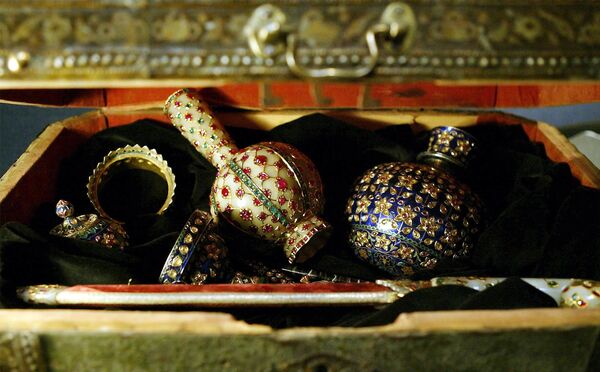 Five Indian Items That Fetched Big Prices at Auctions as 'Gandhi's Gold Glasses' Go Under the Hammer - Sputnik International