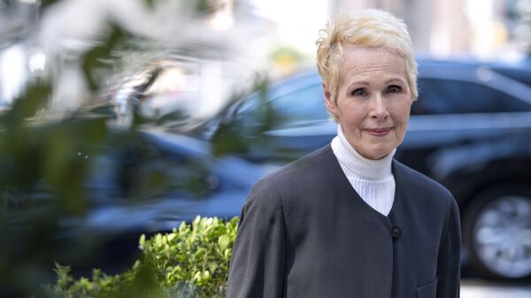 E. Jean Carroll is photographed, Sunday, June 23, 2019, in New York. Carroll, a New York-based advice columnist, claims Donald Trump sexually assaulted her in a dressing room at a Manhattan department store in the mid-1990s. Trump denies knowing Carroll. (AP Photo/Craig Ruttle) - Sputnik International
