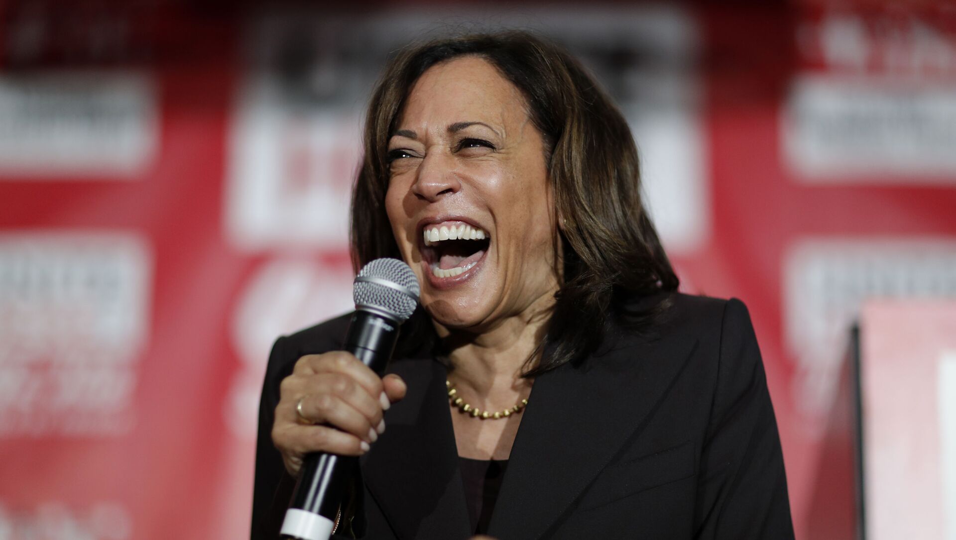 In this Nov. 8, 2019, file photo, then-Democratic presidential candidate Sen. Kamala Harris, D-Calif., reacts as she speaks at a town hall event at the Culinary Workers Union in Las Vegas. Democratic presidential candidate former Vice President Joe Biden has chosen  Harris as his running mate. - Sputnik International, 1920, 31.03.2021