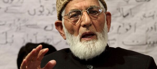 Pro-Pakistan separatist leader Syed Ali Shah Geelani addresses a press conference in Srinagar, India, Wednesday, April 28, 2010 Pro-Pakistan separatist leader Syed Ali Shah Geelani addresses a press conference in Srinagar, India, Wednesday, April 28, 2010 - Sputnik International