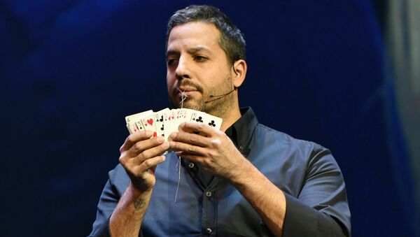 NEW YORK, NY - OCTOBER 24: Magician & Endurance Artist David Blaine performs onstage during the Onward18 Conference - Day 2 on October 24, 2018 in New York City - Sputnik International