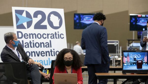 The control room where live feeds are managed is in operation for the first night of the virtual Democratic National Convention (DNC) at the Wisconsin Center in Milwaukee, Wisconsin, U.S. August 17, 2020 - Sputnik International