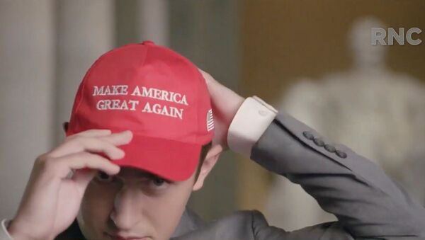Former Covington Catholic High School Student Nicholas Sandmann puts on a Make America Great Again hat while he speaks by video feed as the Lincoln Memorial is seen in the background during the largely virtual 2020 Republican National Convention broadcast from Washington, U.S. August 25, 2020 - Sputnik International
