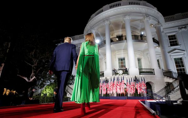 RNC vs DNC: Though Biden Leading in Polls, Strong Economy is POTUS' 2020 Trump Card, Observers Say RNC vs DNC: Though Biden Leading in Polls, Strong Economy is POTUS' 2020 Trump Card, Observers Say - Sputnik International