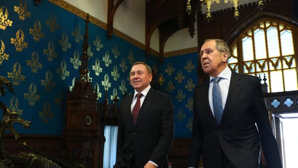 Russian Foreign Minister Sergei Lavrov meets with his Belarusian counterpart Vladimir Makei in Moscow on September 2, 2020. - Sputnik International