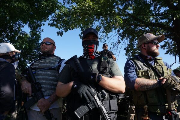 Hundreds of Protesters Gather in Louisville in Police Absence - Photos - Sputnik International