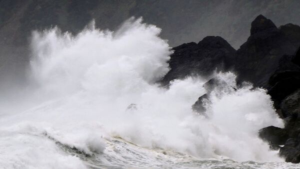 High waves triggered by Typhoon Haishen crash against the coast of Amami Oshima island, Kagoshima prefecture, Japan September 5, 2020.  - Sputnik International