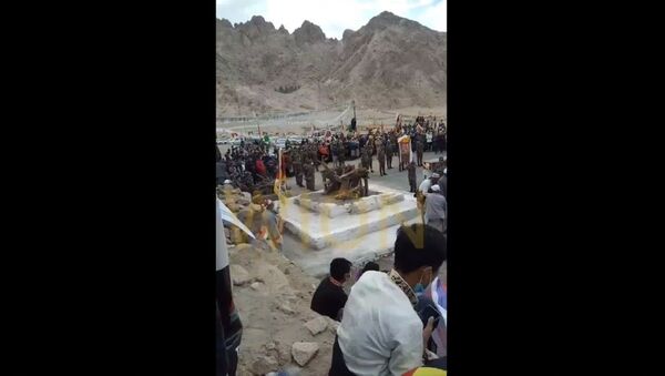Special Frontier Forces's Nima Tenzin being cremated in Ladakh amidst presence of Tibetan community & Tibetan holy prayers  - Sputnik International