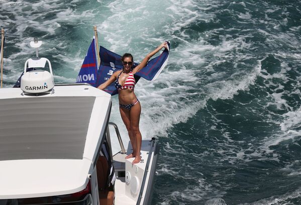 Boaters show their support for President Donald Trump during a parade down the Intracoastal Waterway to just off the shore of President Trump's home at Mar-a-Lago on September 07, 2020 in West Palm Beach, Florida.  - Sputnik International